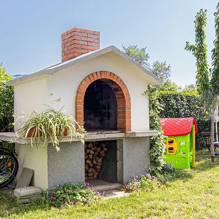 Lovely In Dugopolje With Wifi
